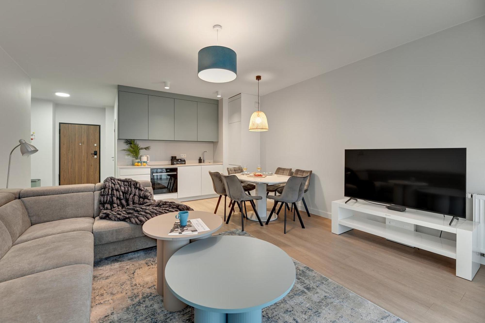 Scala City Center Apartments With Parking By Lion Apartments Γκντανσκ Εξωτερικό φωτογραφία