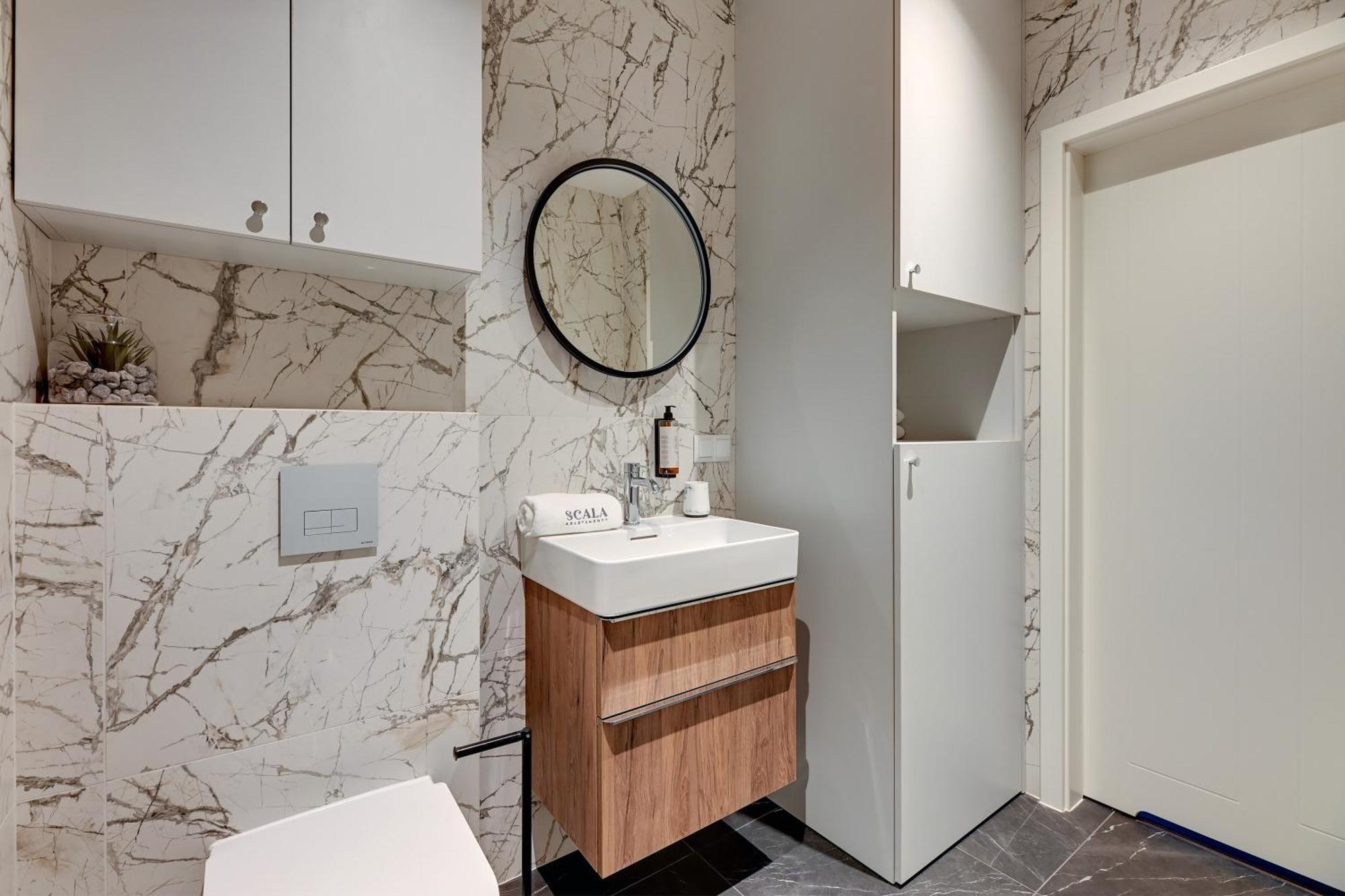 Scala City Center Apartments With Parking By Lion Apartments Γκντανσκ Εξωτερικό φωτογραφία