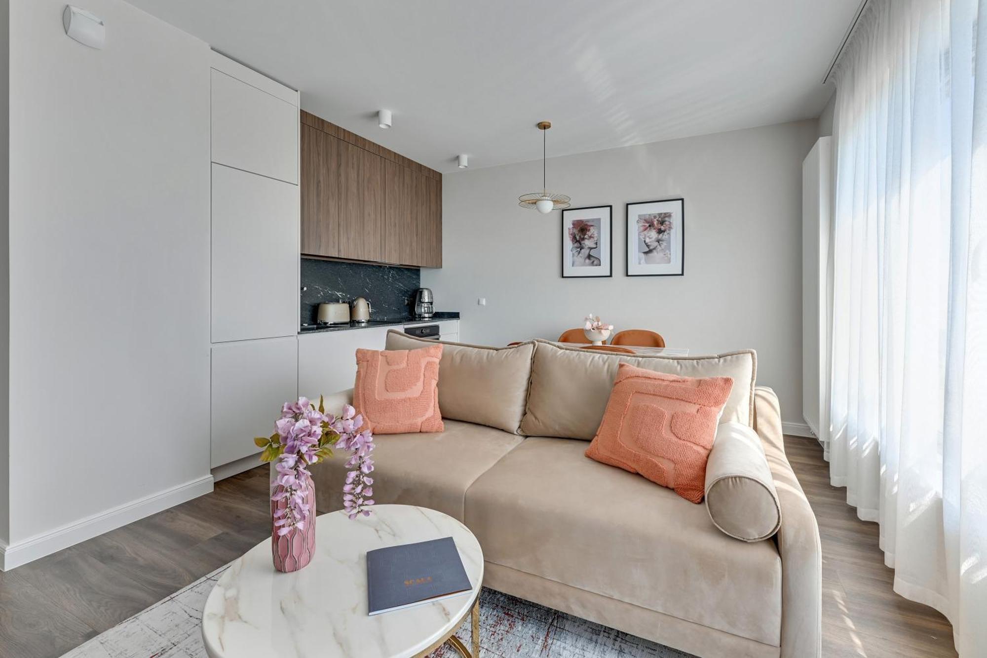 Scala City Center Apartments With Parking By Lion Apartments Γκντανσκ Εξωτερικό φωτογραφία
